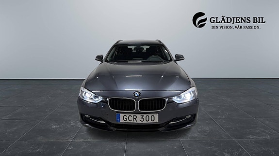 BMW 320d 2 of 5