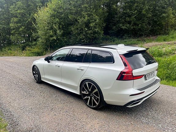 Volvo V60 3 of 9
