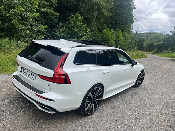 Volvo V60 4 of 9