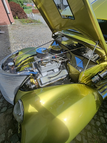 Ford Tudor 4 of 5