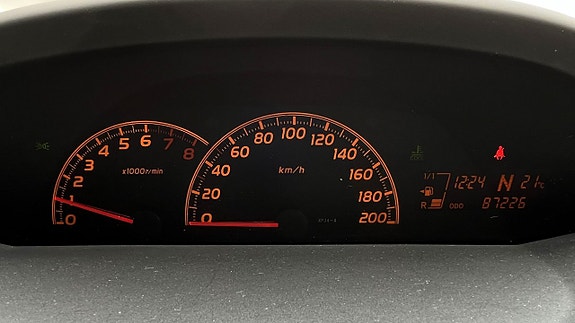 Toyota Yaris 9 of 11