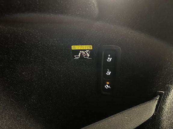 Volvo XC40 26 of 27