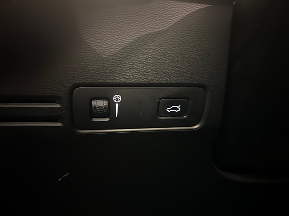 Volvo XC40 25 of 27