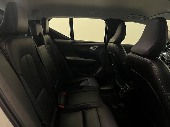 Volvo XC40 21 of 27