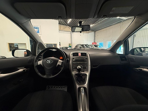 Toyota Auris 11 of 11
