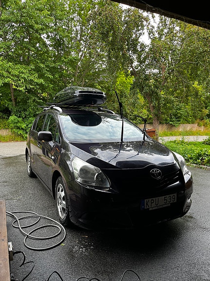 Toyota Verso 2 of 14