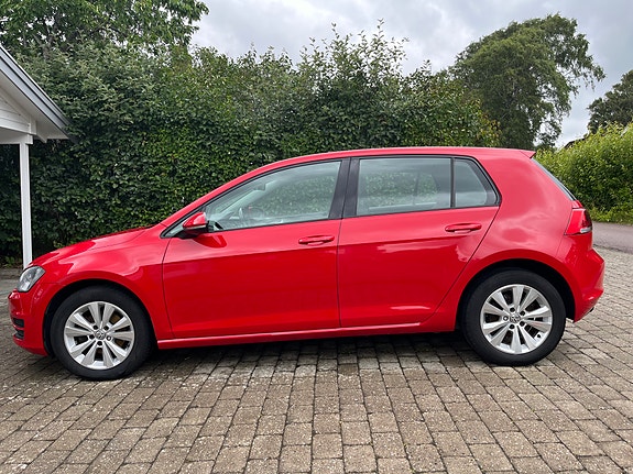 Volkswagen Golf VII 4 of 5