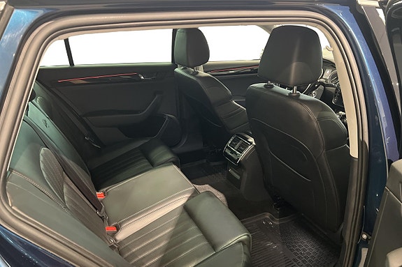 Skoda Superb 16 of 20