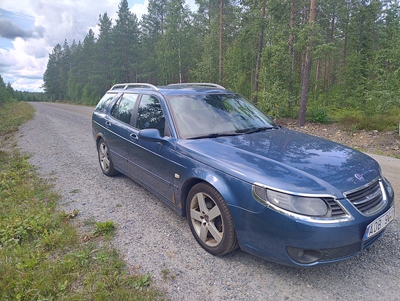 Saab 9-5 3 of 4