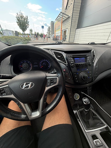 Hyundai i40 7 of 16