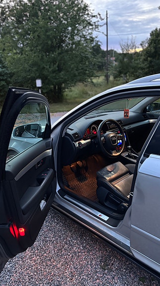 Audi A4 5 of 5