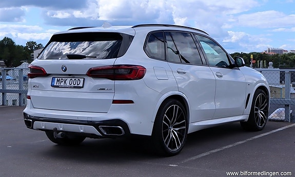 BMW X5 4 of 5