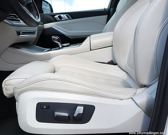BMW X5 7 of 19