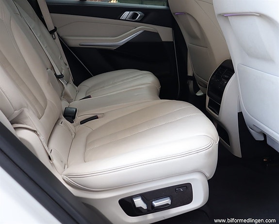 BMW X5 6 of 19