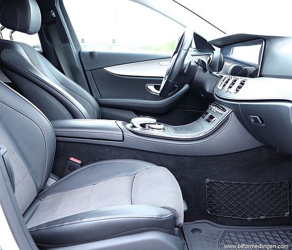 Mercedes-Benz E220 d 5 of 17