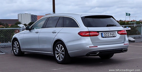 Mercedes-Benz E220 d 3 of 17