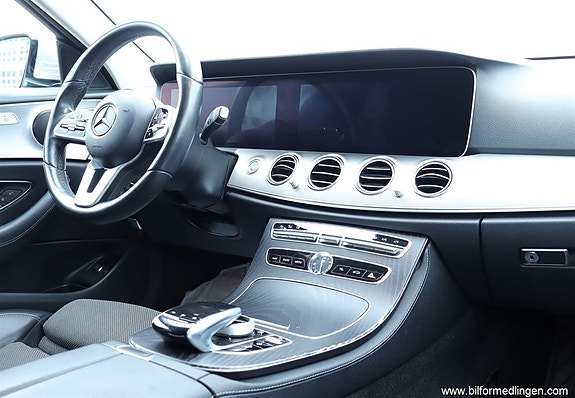 Mercedes-Benz E220 d 8 of 17
