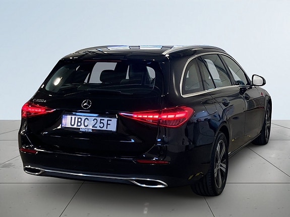 Mercedes-Benz C300 5 of 21