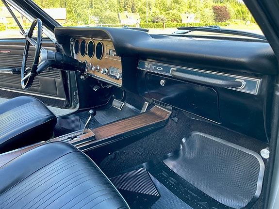 Pontiac GTO 19 of 30