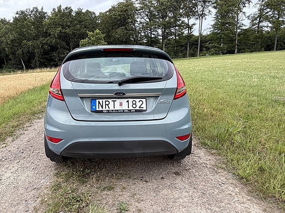 Ford Fiesta 7 of 10