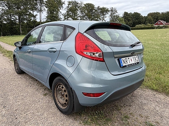 Ford Fiesta 8 of 10