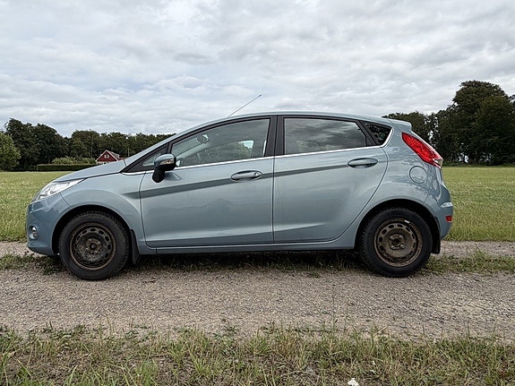 Ford Fiesta 4 of 10
