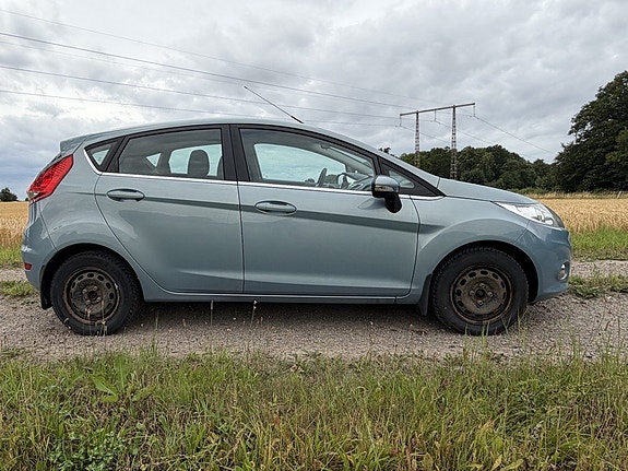 Ford Fiesta 5 of 10