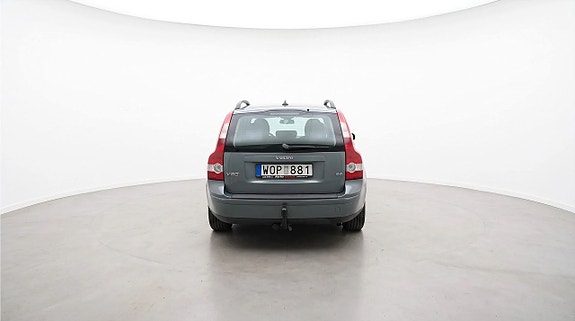 Volvo V50 4 of 5