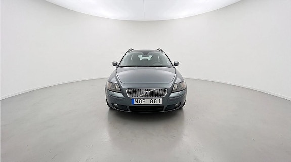 Volvo V50 2 of 5