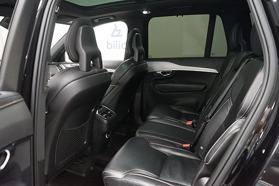 Volvo XC90 18 of 27