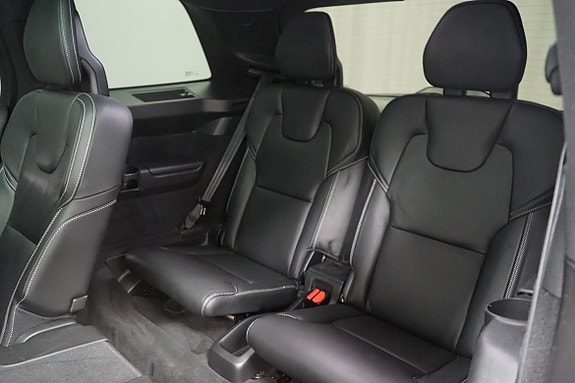 Volvo XC90 21 of 27