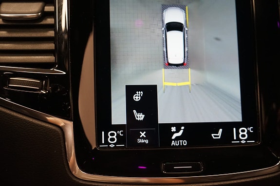 Volvo XC90 14 of 27