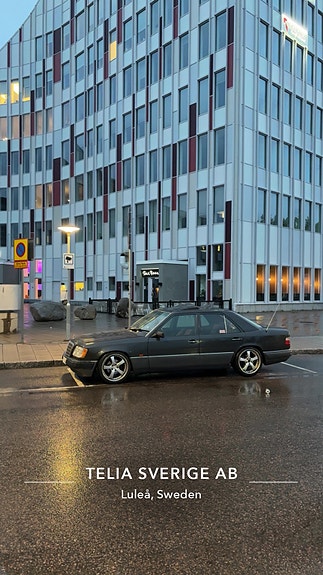 Mercedes-Benz E220 3 of 10