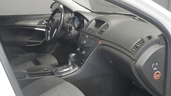 Opel Insignia 10 of 12