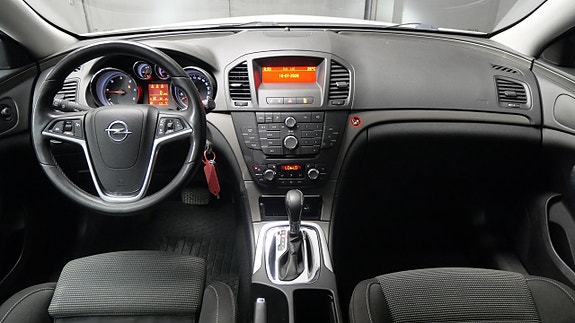 Opel Insignia 2 of 12