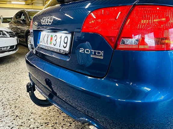 Audi A4 10 of 19