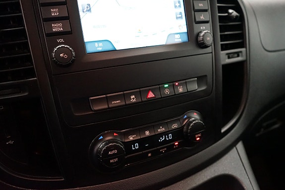 Mercedes-Benz Vito 108 18 of 18