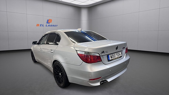 BMW 520i 5 of 5