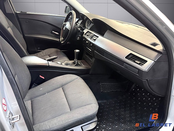 BMW 520i 7 of 12