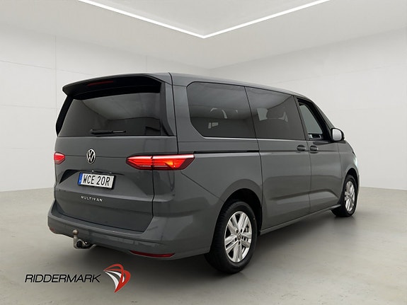 Volkswagen Multivan 9 of 30