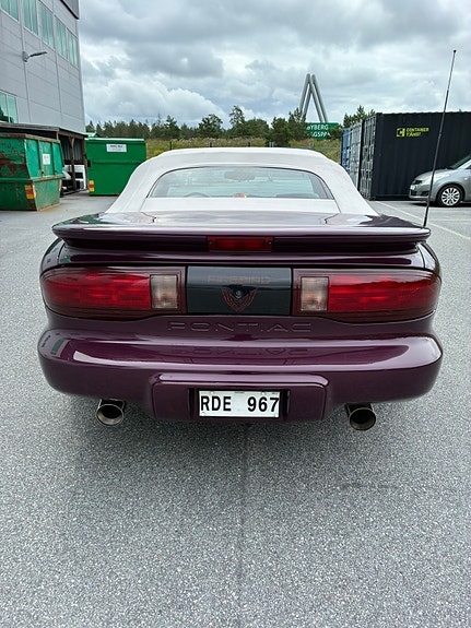 Pontiac Firebird 8 of 11