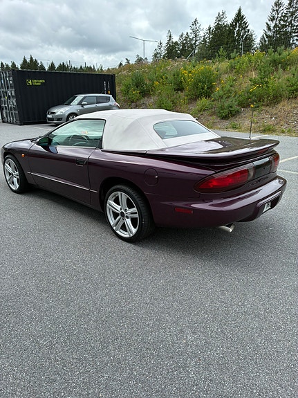 Pontiac Firebird 7 of 11