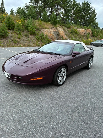 Pontiac Firebird 4 of 11