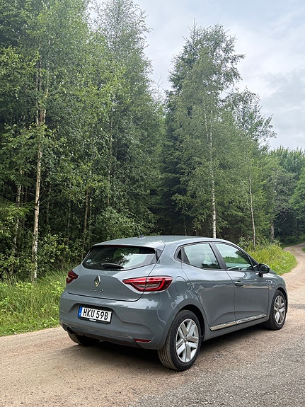 Renault Clio 2 of 6