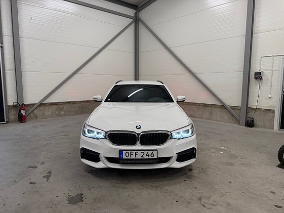 BMW 520d 2 of 5