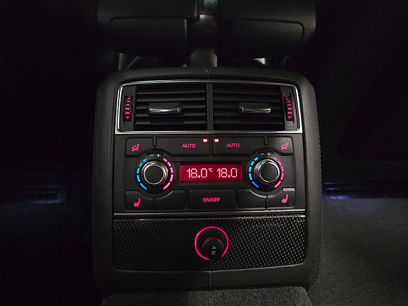 Audi A8 27 of 30