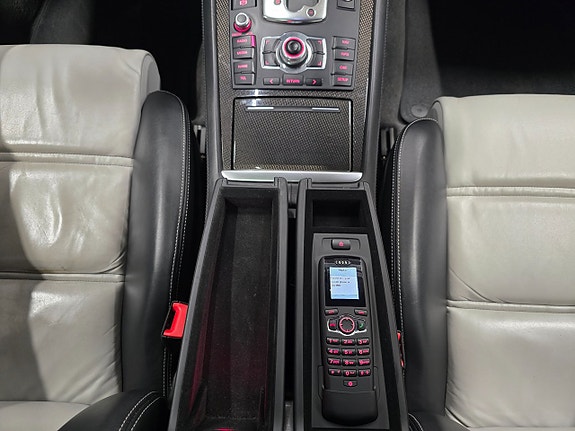 Audi A8 25 of 30