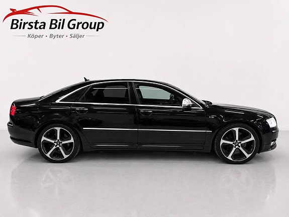 Audi A8 8 of 30