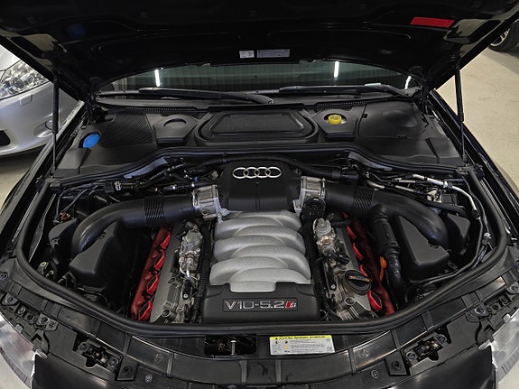 Audi A8 11 of 30