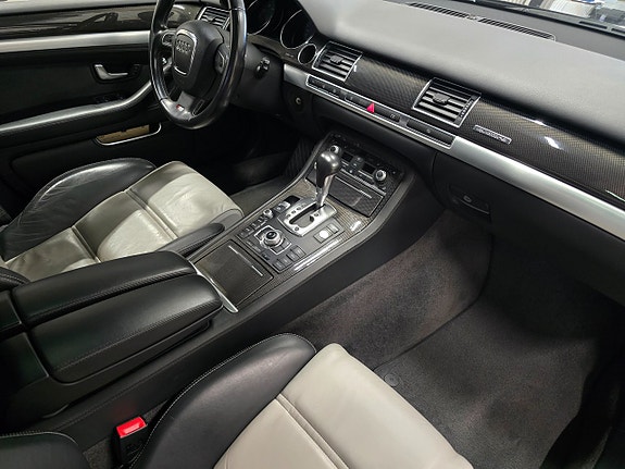 Audi A8 20 of 30